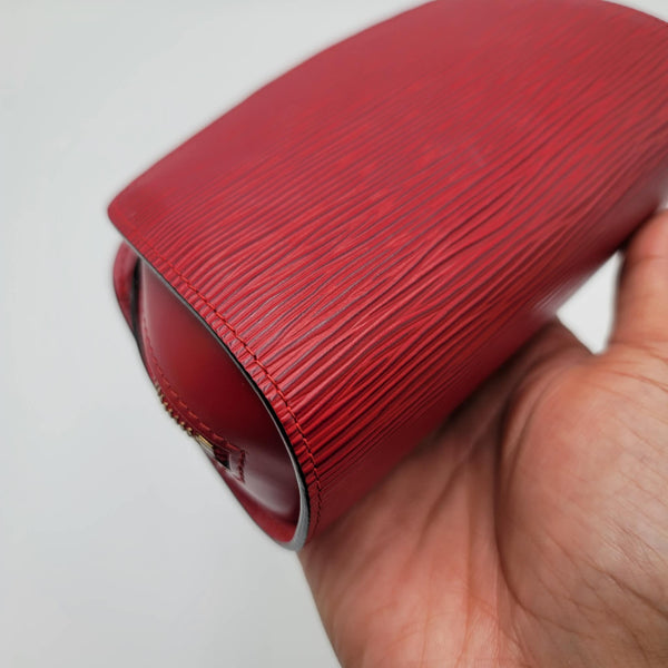 Red epi pouch